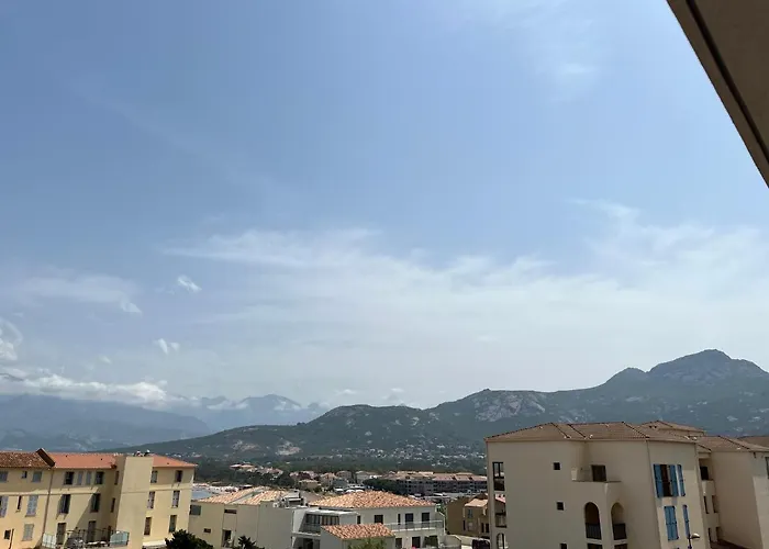 Casa Olmia 4* Кальви