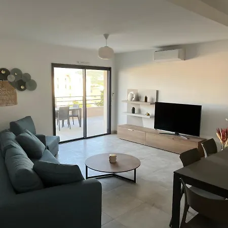 Lägenhetshotell Casa Olmia 4*