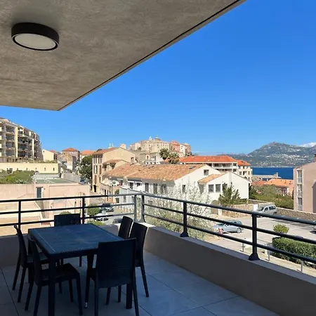 Hotel apartamentowy Casa Olmia Calvi (Corsica)