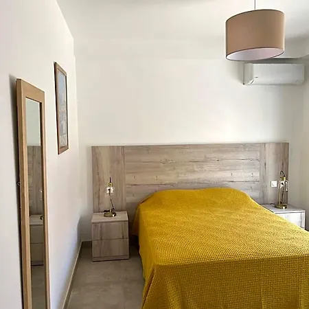 Casa Olmia 아파트호텔 칼비