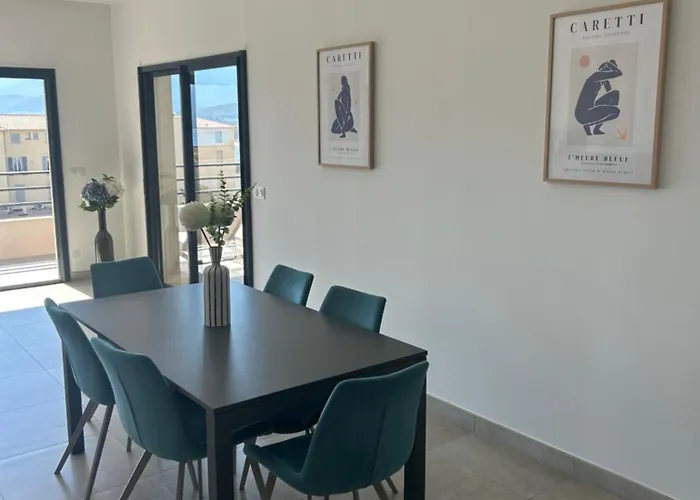 Casa Olmia Aparthotel